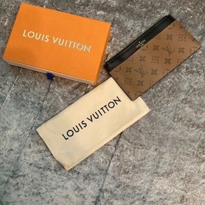Louis Vuitton slim purse
